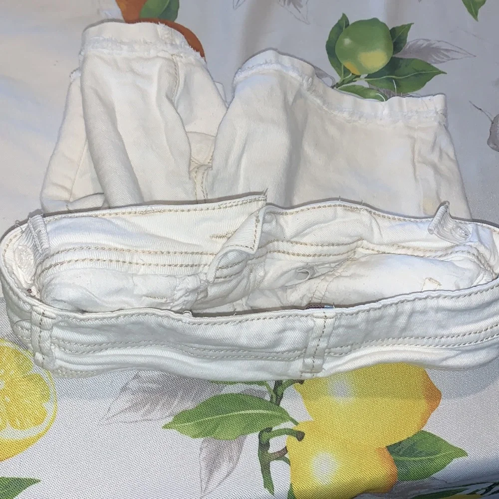Mudd & Old Navy 2 white adjustable mid length shorts sz Girls 10 EUC